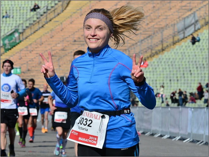 So sehen Sieger aus! Victoria beim München Marathon, ihrem ersten Marathon. Bildquelle: Victoria