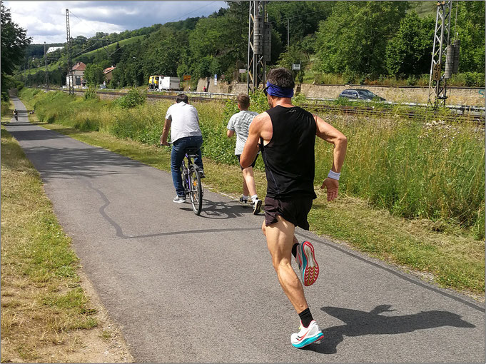 Tempotraining für "5 km in Sub 17".