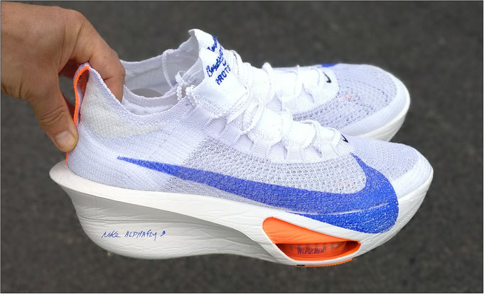Was hat der 'Alphafly 3' von Nike auf dem Kasten?