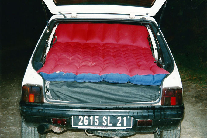 peugeot 205 hotel camping