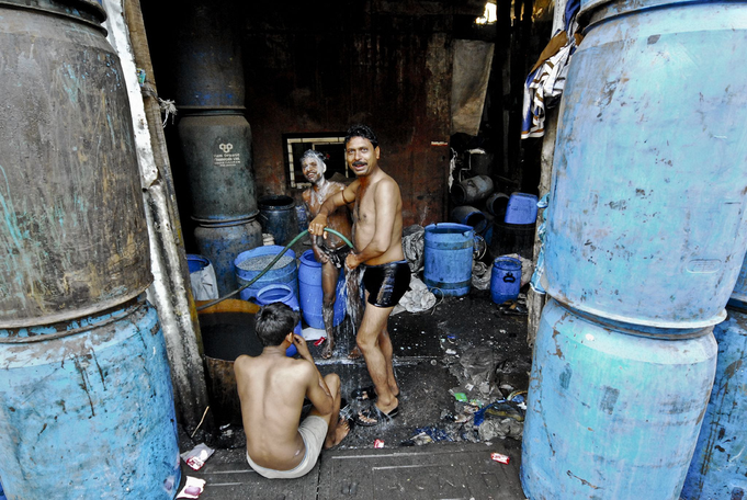 Ashul.Tewari.April22,2014. 20 Photos Show How People Live In One Of India’s Largest Slums