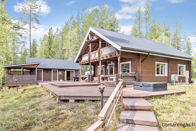 Blockhaus - Holzhaus - Traditionelles Wohnen - Whirlpool - Holzdeck - Lapland - Polarkreis - Familienurlaub - Kinderfreundlich - Lodge - Ranua - Rovaniemi - Aurora