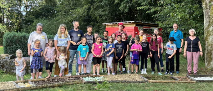 Schüler der Hohebergschule beim Ferienspieltag der Kirchengemeinde Ober-Lais