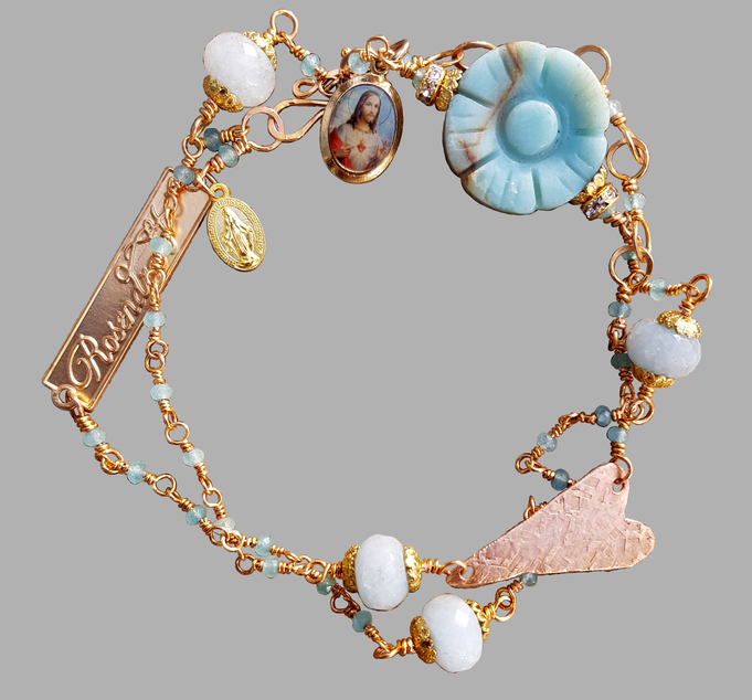 Rosendraht Rosendraht.de webshop Schmuck online Manufaktur handgemacht Schmuckdesign Design Designerschmuck Unikate Goldschmuck Edelsteinschmuck Armband Halskette Kette Marienmedaille Maria Jesus Charm Anhänger Herz Kreuz Jade Amethyst lila magenta 2in1