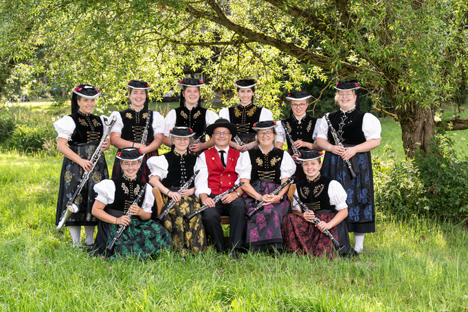Tanja Eckert, Katja Beha, Miriam Faller, Jutta Kleiser, Elena Mark, Christoph Hermann, Anja Wehrle, Andrea Binder, Julia Faller, Anna Winterhalder (aktuell Saxofon), Christina Wehrle