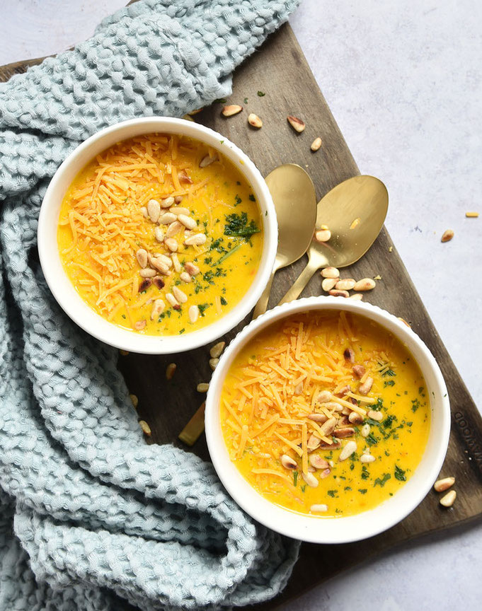 Kürbis Cheddar Suppe