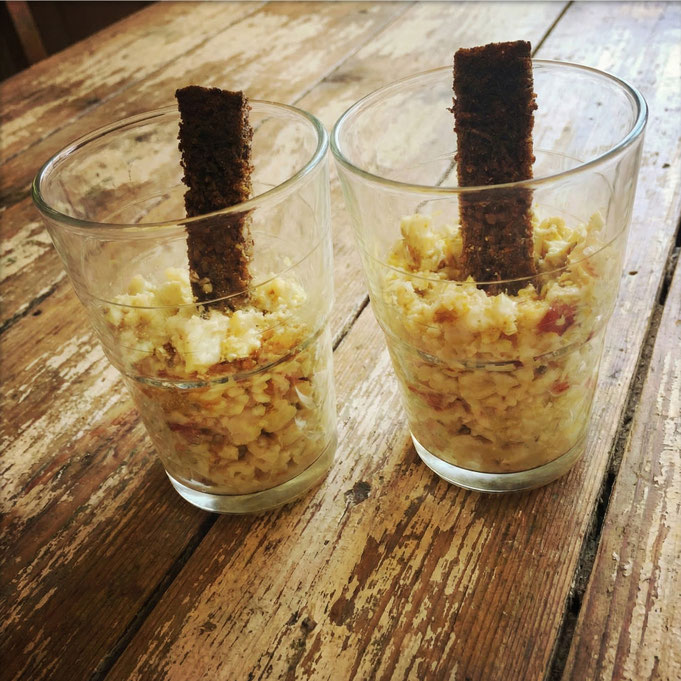 Rohkost Salat, Blumenkohlsalat Thermomix, Rohkost Blumenkohl Walnuss Apfel Thermomix, Blumenkohlsalat indisch