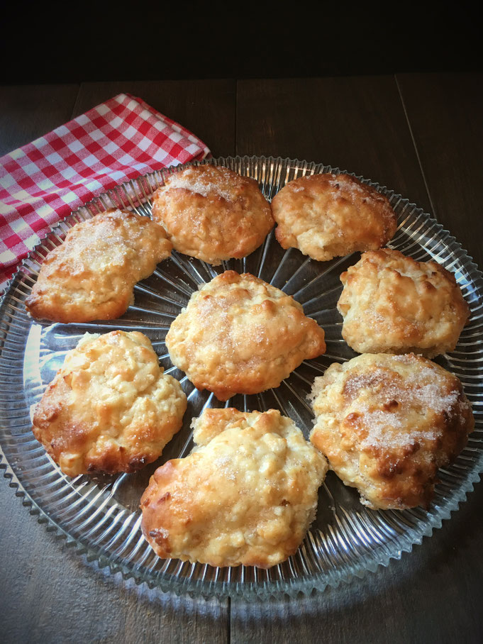 Apfelkuchen, schnelle, saftige Apfelballen mit dem Thermomix gemacht, saftig und lecker, kleine Kuchen und fluffig wie Muffins.