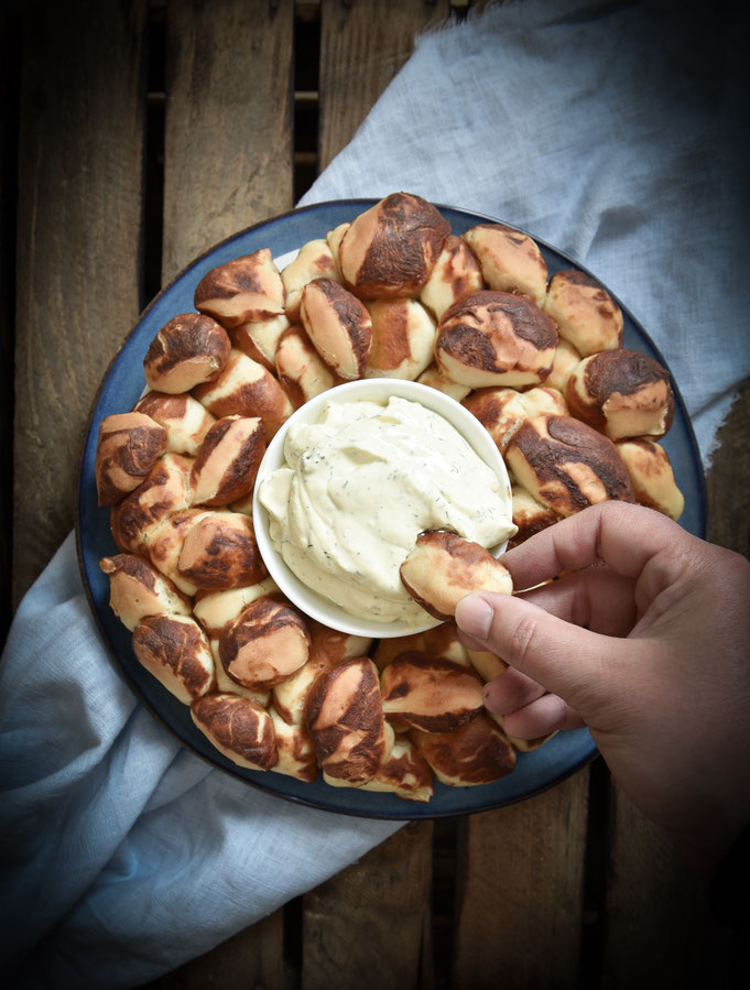 Laugenkastanien Zupfbrot mit Senf Honig Dip, vegan möglich, Thermomix
