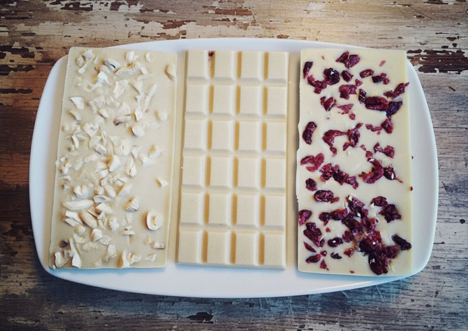 Vegane Schokolade, Schokolade selber machen, Schokolade Cashew vegan, weiße Schokolade selber machen, weiße Schokolade Thermomix, Schokolade ohne Zucker, Schokolade selbst gemacht