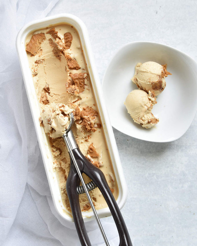 Lotus Biscoff Eis selbst gemacht, ohne Eismaschine, ohne ständiges Rühren