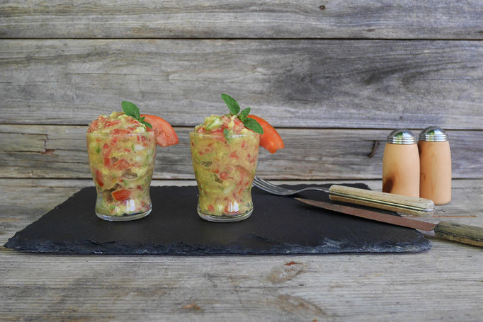 veganes Tomaten-Gurken-Tartar