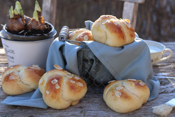 Milchbrotknöpferl in einem Korb