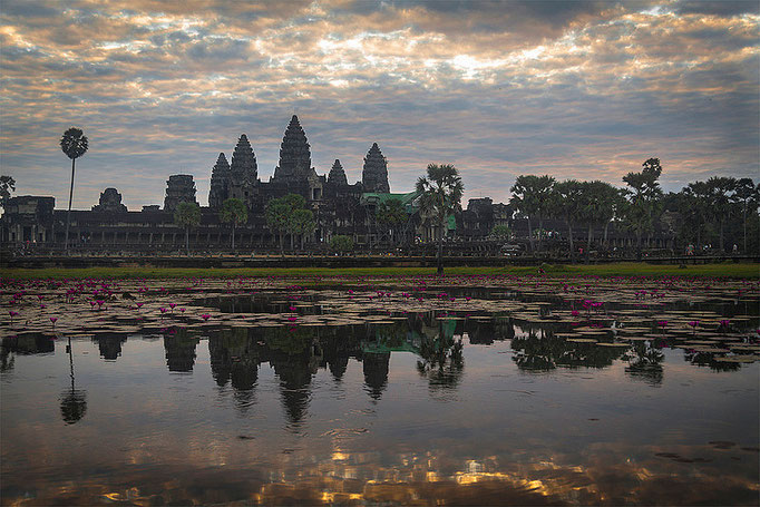 Otro Amanecer en Angkor Wat