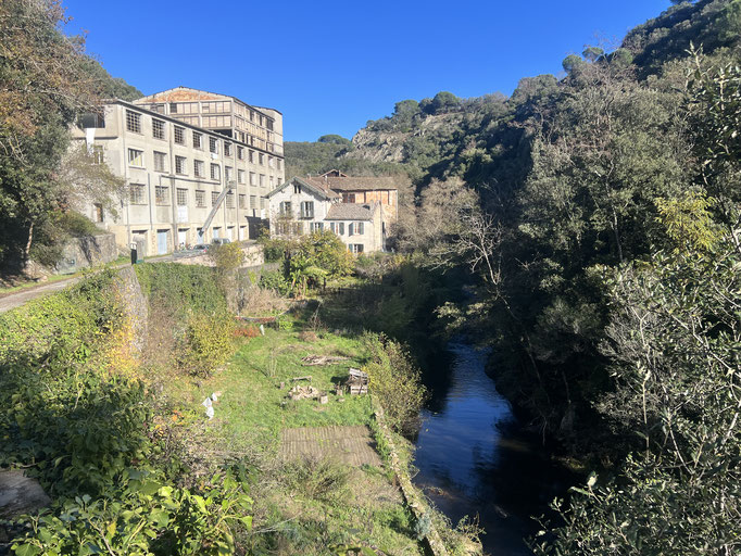 Peace Factory Montolieu Occitanie stage intensif