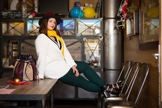 CHIC WITH CURVES BLOG MODE MARSEILLE GRANDE TAILLE LOOK PULL GRAND COL HIGH SCHOOL H&M ECHARPE SLIM VERT BOTTINES CUIR TEXTO CHAUSSURES CHAPEAU THE KOOPLES SAC LANCEL