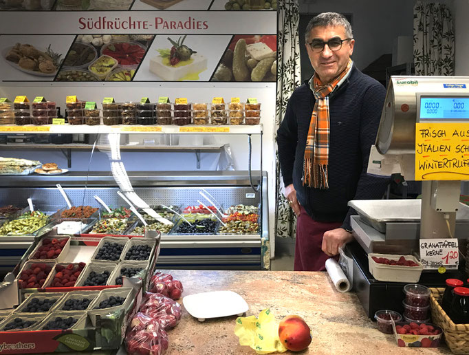 Südfrüchteparadies in der Fußgängerzone