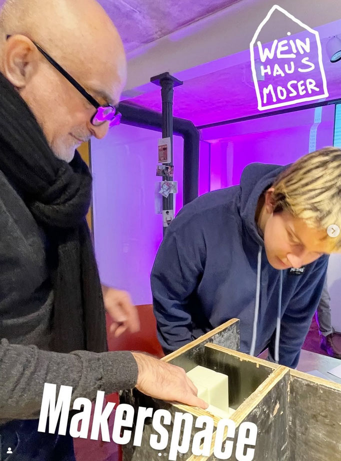 Makerspace mit kreativen Freunden im Weinhaus Moser