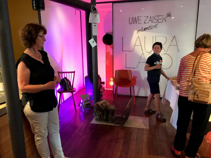 UWE ZAISER präsentiert LAURA LATO im WEINHAUS MOSER