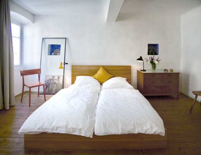 das kleinere Schlafzimmer