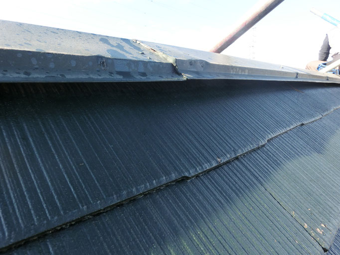 屋根棟板金/浮き、経年劣化