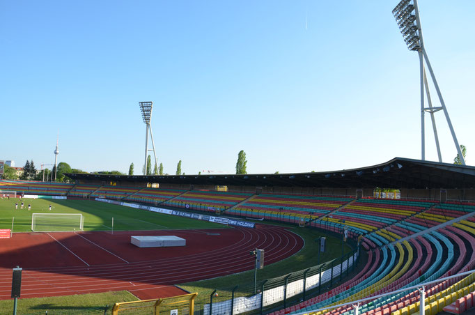 Friedrich-Ludwig-Jahn-Sportpark, Berlin-Prenzlauer Berg, Berliner FC Dynamo