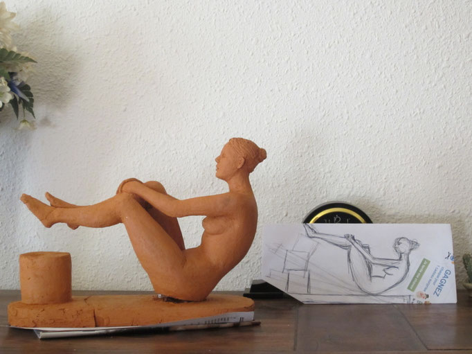 "nu en équilibre" sculpture argile 2013.