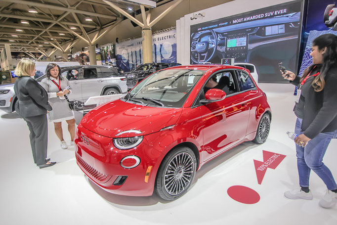 FIAT 500E au salon de l'auto de Toronto 2024