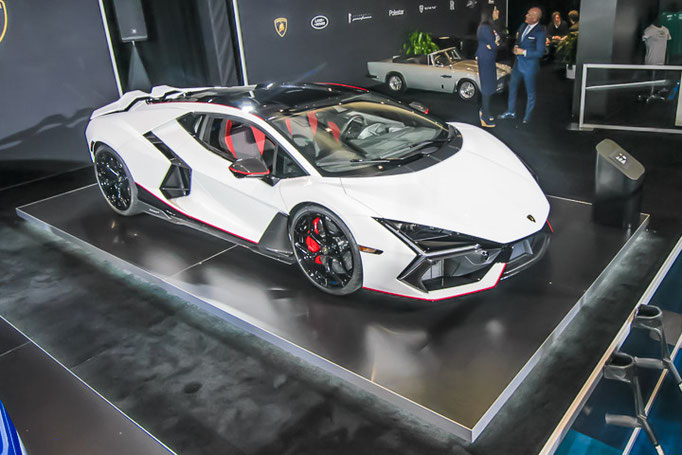 Lamborghini Revuelto au salon de l'auto de Toronto 2024