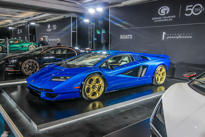 Lamborghini Countach modern at 2024 Toronto Auto Show