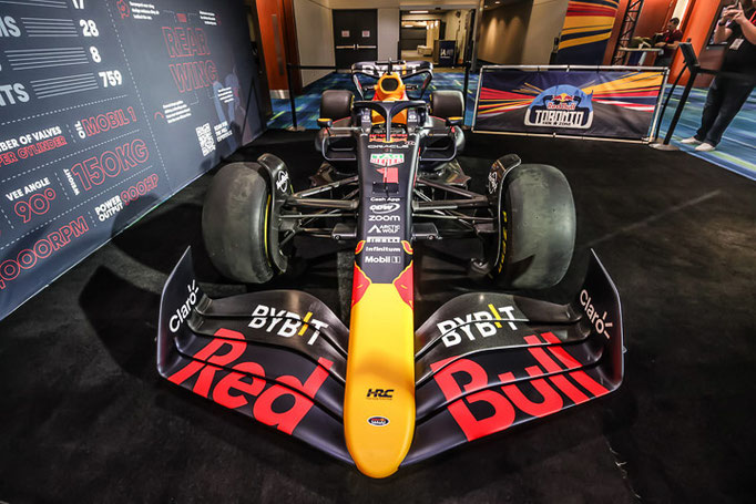 La F1 Red Bull RB18 2022 au salon de l'auto de Toronto 2024