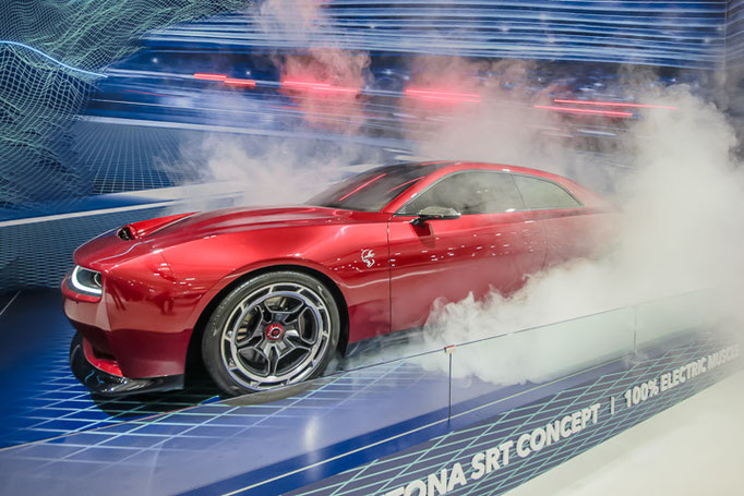 Charger Daytona SRT Concept au salon de l'auto de Toronto 2024