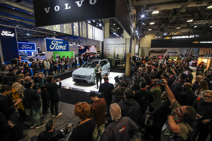 Volvo EX90 au salon de l'auto de Toronto 2024