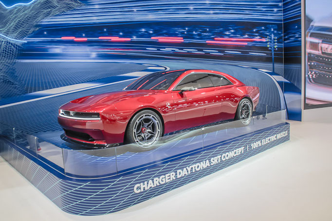 Charger Daytona SRT Concept au salon de l'auto de Toronto 2024