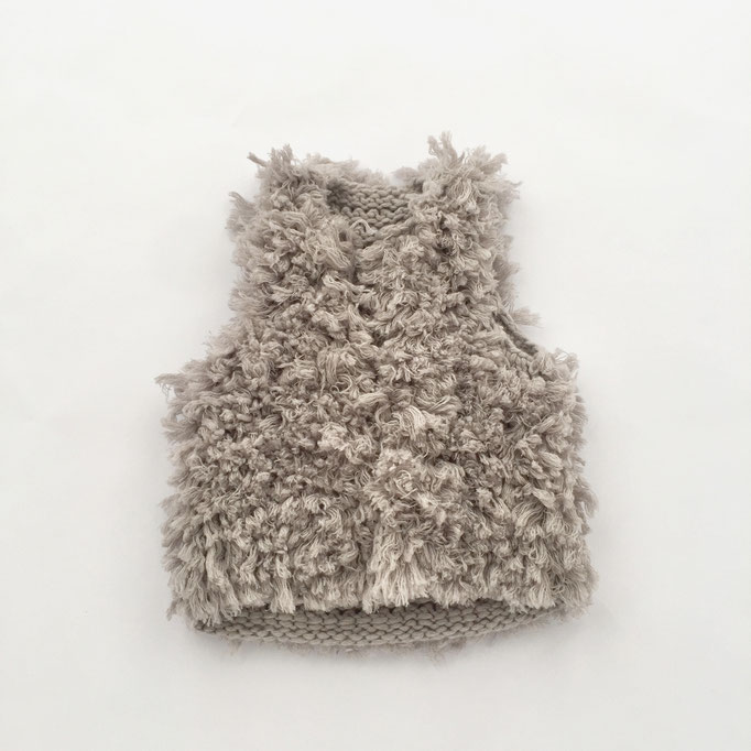 hand knitted fake fur vest; super soft Cashmere-Cotton-Blend / gestrickte Fellweste aus super weichem Kaschmir-Baumwoll-Garn