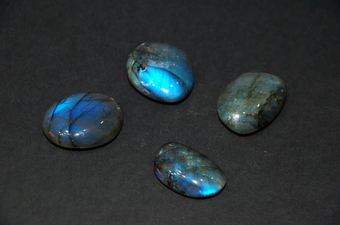 Galets de Labradorite