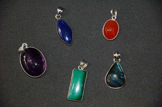 Améthyste - Lapis Lazuli - Cornaline - Malachite - Labradorite