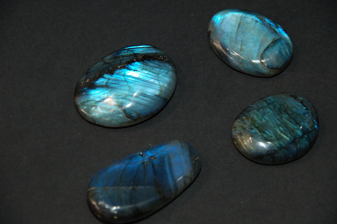 Galets de Labradorite