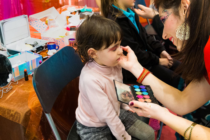 Maquilladora para eventos Zaragoza, centro comercial puerto venecia.