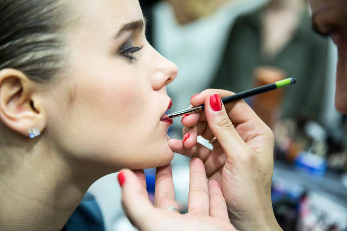 maquillaje y peluquería de moda para pasarela Aragón fashion week 