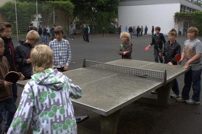 Tischtennis auf dem Sporthof, Foto: Tobias Aschenbrenner