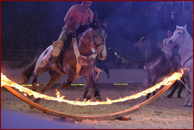 CHEVAL PASSION 2022 - Spectacle les Crinières d'OR - Laurent DOUZIECH