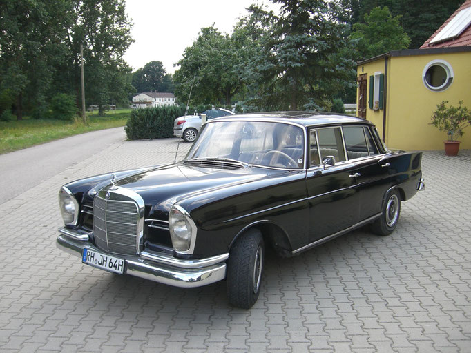 Mercedes Benz 2 Sb Heckflosse Classic Car Center Gmbh
