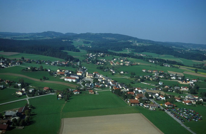 Flugaufnahe Sept. 2003 Foto Josef Schachermayr
