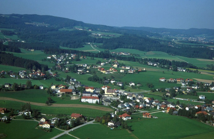 Flugaufnahe Sept. 2003 Foto Josef Schachermayr