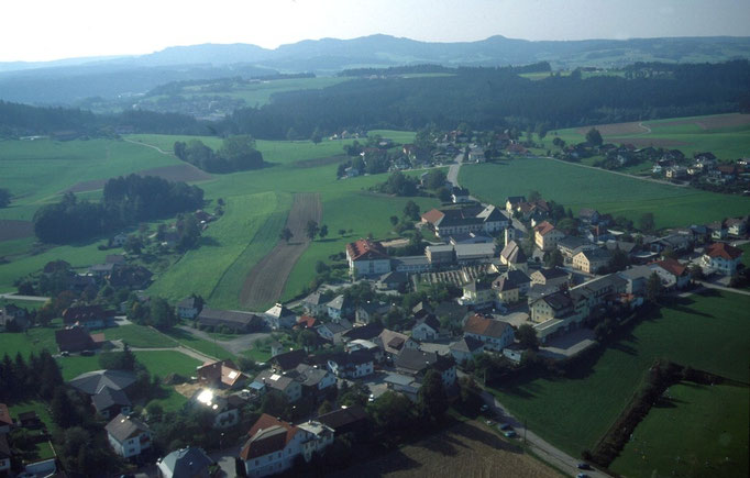 Flugaufnahe Sept. 2003 Foto Josef Schachermayr