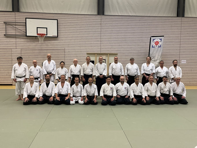 Il gruppo dei dojo-cho (insegnati responsabili di un dojo)