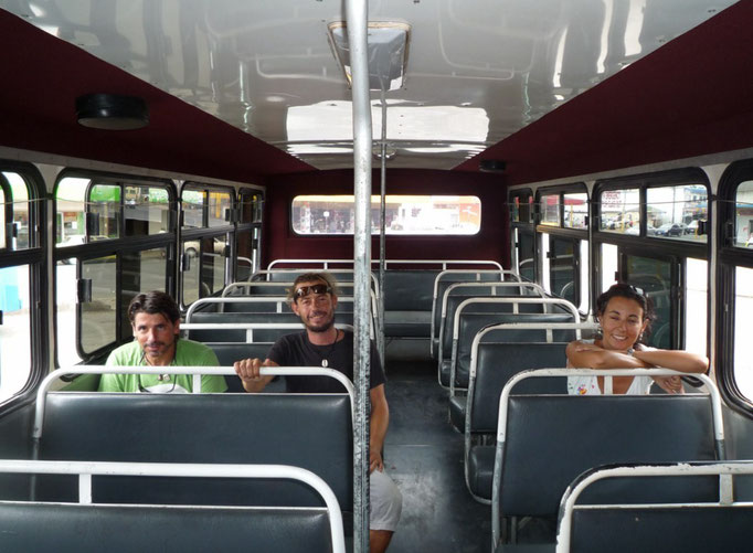 Bus Lautoka a Nadi con Quim y Mateu