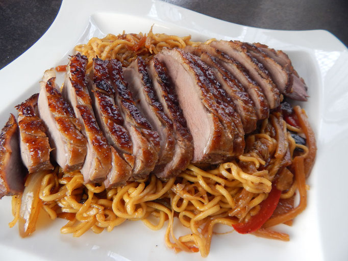 Knusprige Entenbrust asiatisch