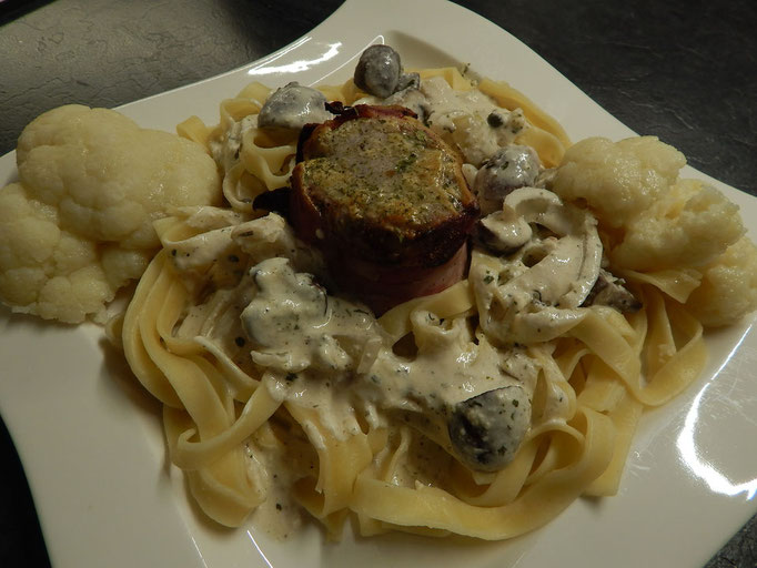 Schweinefilet in Kräuterfrischkäse Soße